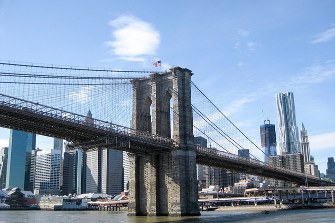 Contrasts Tour 6 Hours Plus Tkts Statue of Liberty - Five boroughs in a half-day: what the pace teaches you
