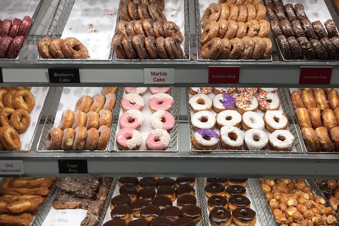 Delicious Donuts in Union Square: New York's Sweetest City Tour - Who should book this Union Square sweet tour