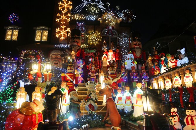 Dyker Heights Christmas Lights Tour from Times Square - Key things to know before you go
