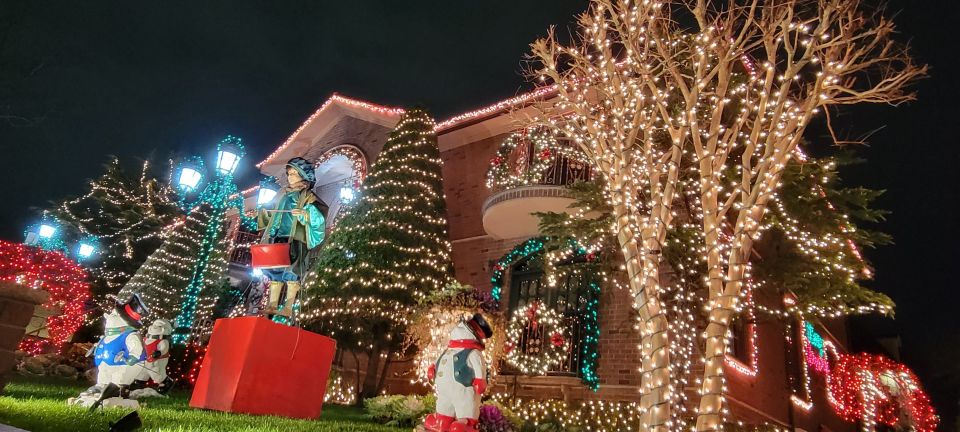 Dyker Heights Holiday Lights - The no-bathroom reality: your most important prep step