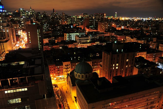 East Village Haunted Manhattan tour - How the haunted story is built: bar legend, theatre ghosts, and a NYT-called haunted house