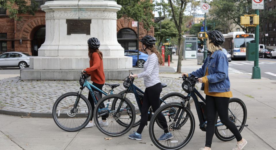Electric Bike Tour: Classic Manhattan And More! - Meeting at 79 Chambers Street: Starting Smoothly