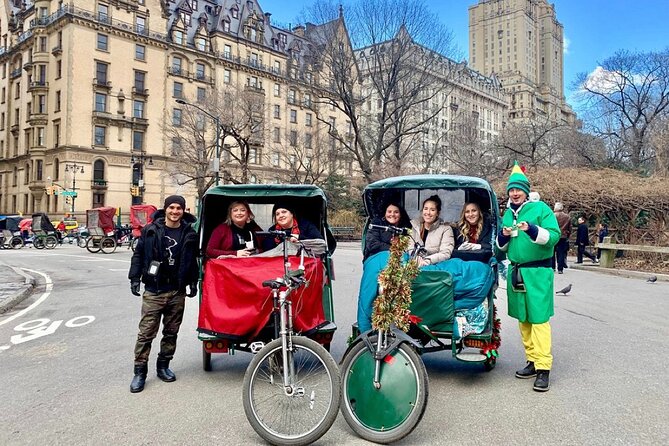 Elf and Home Alone 2 Movie Locations Tour in Central Park - Stop-by-stop: Wollman Rink, Gapstow Bridge, and quick scene staging