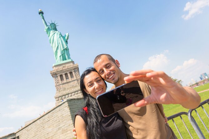 Ellis Island and Statue of Liberty Tour - Ellis Island grounds in 30 minutes: quick context, then move