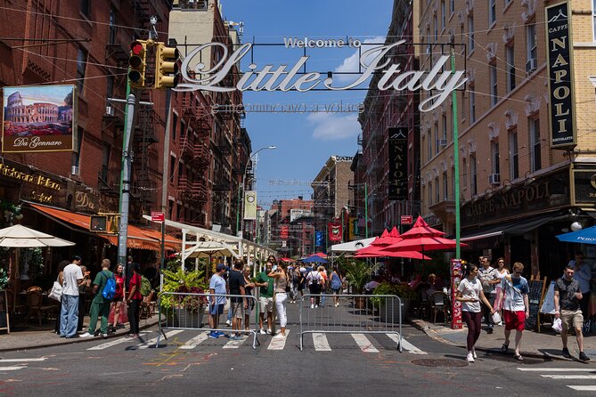 Explore NYC- Tour of Manhattan, The Bronx, Queens & Brooklyn - Stop 1 in Harlem: Apollo Theater exterior and the walk-of-fame moment