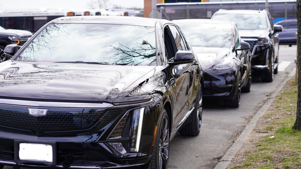 Express Limo Inc. - Airport to hotel in one clean move: what this transfer feels like