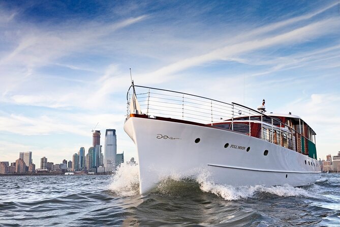 Fall Foliage Cruise on Yacht Full Moon from Chelsea Piers - Key highlights at a glance