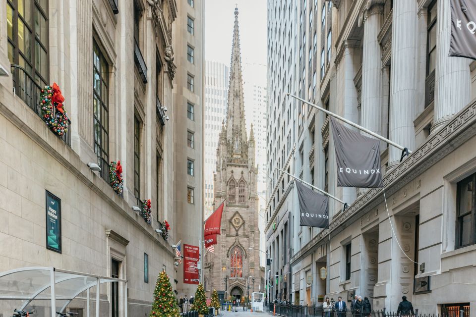 Financial Crisis Tour - One More Stop for Context: Security and the Darker Side of Downtown