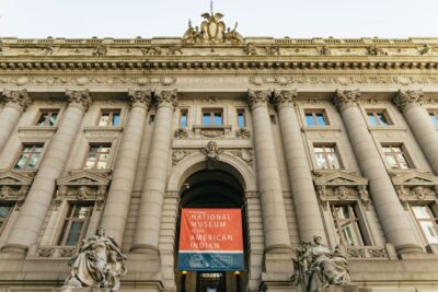 Financial Crisis Tour - Meeting at 22 Broad Street: Where Your Tour Starts (and Where You Won’t)