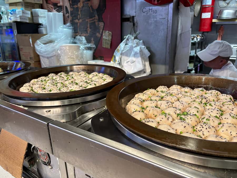 Flavors of Flushing: Exploring New York's Biggest Chinatown - Key Things You’ll Notice Right Away
