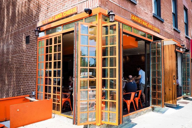 Food Tour in East Village in French - The East Village Story the Guide Brings to the Streets