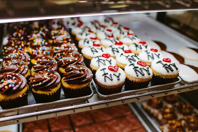 Food Tour of Greenwich Village, New York - Cupcake shop finish on Bleecker: ending with comfort and a satisfied walk