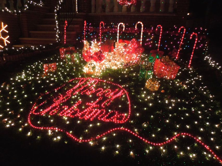 From Manhattan: 4-Hour Christmas Lights Luxury Bus Tour - How the 4 Hours Really Play Out in December
