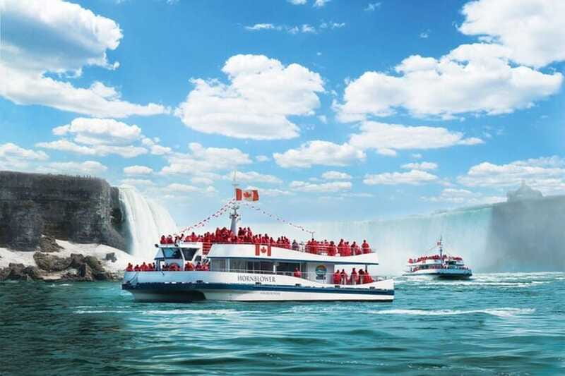 From NYC: 5-Day Trip to Eastern Canada and Niagara Falls - Day 3: Toronto to Thousand Islands to Ottawa to Old Montreal