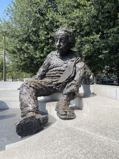 From NYC: Washington DC 1 Day Tour and Free Time for Museums - Arlington Cemetery, war memorials, and the photo-stop rhythm