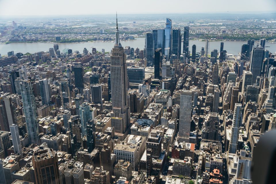 From Westchester: New York City Scenic Helicopter Tour - Downtown to Brooklyn Bridge: What Adds Up on the 45-Minute Flight
