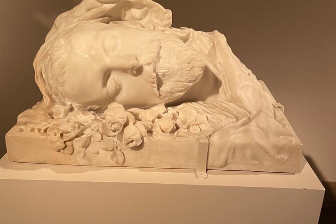 Ghost Stories: A Mysterious, Macabre Tour in the Metropolitan Museum - The Small-Group Advantage (Max 12) and Why It Feels Less Like a Herd