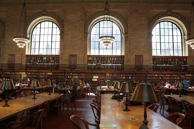 Ghostbusters Movie Locations Private Tour in New York - Key things that make this tour work