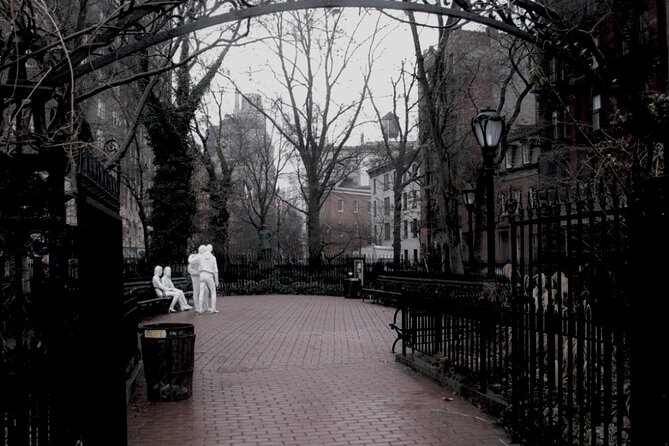 Ghosts of New York Walking Tour - Washington Square Park: Potter’s Field, Hangman’s Tree, and the Dog Story
