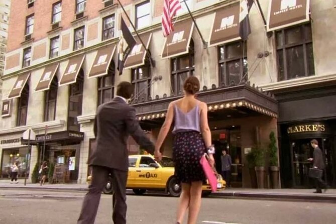 Gossip Girl Private Guided Pedicab Tour - A Private Pedicab With Gossip Girl Locations in 90 Minutes