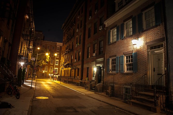 Greenwich Village Group Haunted Ghost Tour, in NYC - Stop 3: The Final Stop at New York Ghost Tours (10 Minutes)