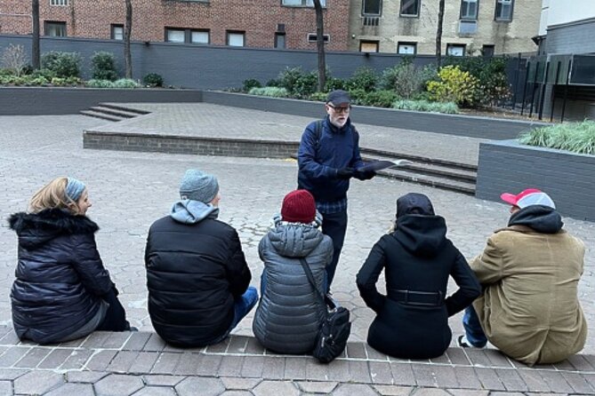 Gritty NYC True Crime Tour with a Lawyer - Pace, group size, and what it feels like in real time