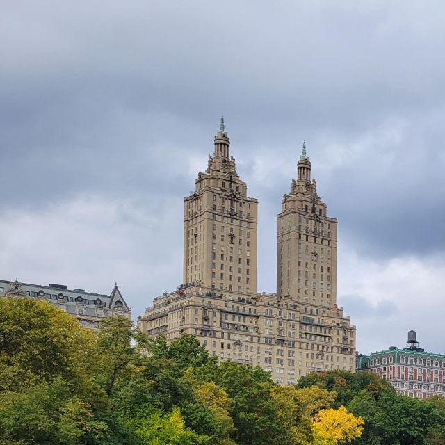 Guided Deluxe Pedicab Tour in Central Park - Bethesda Fountain, Cherry Hill, and Strawberry Fields: built-in photo power