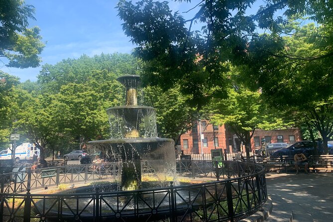Guided Tour in the West Village of New York City - Stop 3: Bleecker Street Pizza and the Nonna Slice (10 minutes)