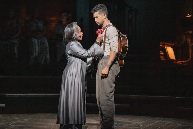 Hadestown on Broadway Ticket - The QR-code lesson: how to avoid losing the opening minutes