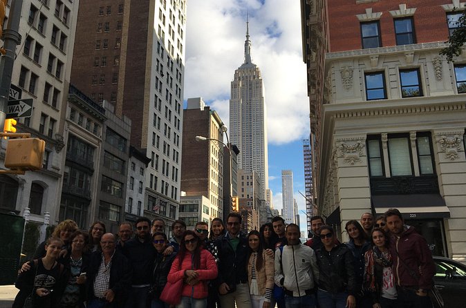Half Day Tour in New York - Central Park Edges and the Midtown Landmark Walk-By