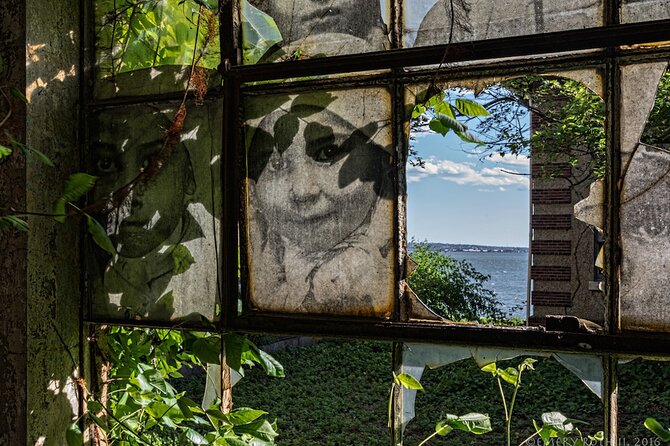 Hard Hat Tour of the Abandoned Ellis Island Hospital Complex - Price and Value: The Tour Is $66.50, but Plan the Ferry Too