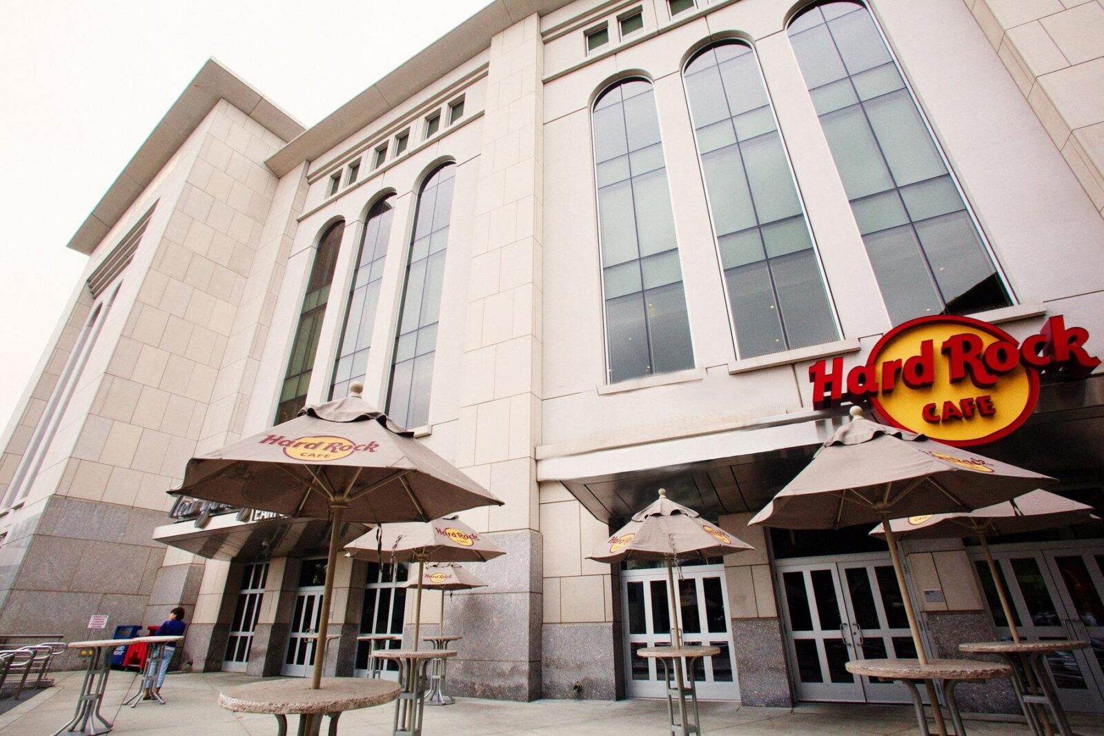 Hard Rock Cafe Yankee Stadium - Why the memorabilia actually adds value (not just decoration)