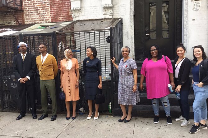 Harlem Movie and TV Multimedia Walking Tour - Small group size: why up to 20 matters