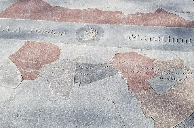 Harvard University and Boston City Tour from Manhattan - Quincy Market: food browsing as the day’s final reset