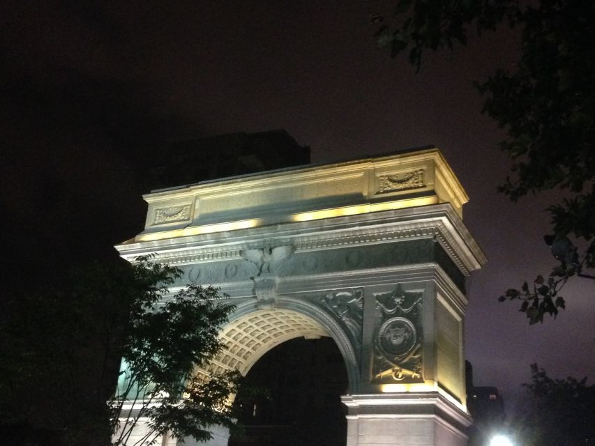 Haunted Greenwich Village tour with Haunted Manhattan - Washington Square Park and the stories underfoot