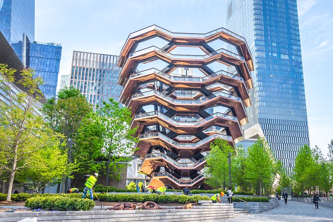 High Line, Chelsea and Hudson Yards Tour with Edge Entry Option - The High Line in about 30 minutes: art, gardens, and city views without the marathon