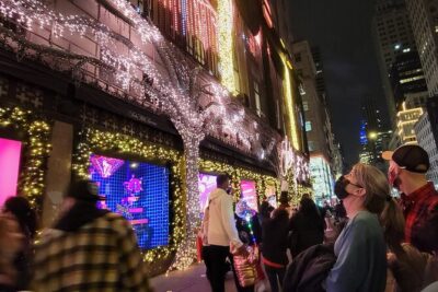Holiday Lights Extravaganza Walking Tour - Value check: Why $62 works (and where it doesn’t)