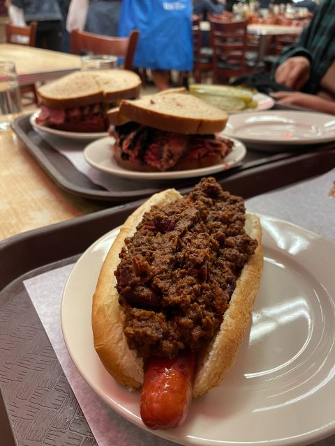Hot dogs food tour à New York - From classical hot dogs to the more original builds