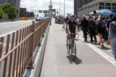 Hudson River Park Bicycle Rental - What’s included: helmets, locks, maps, and the stuff you’ll actually use