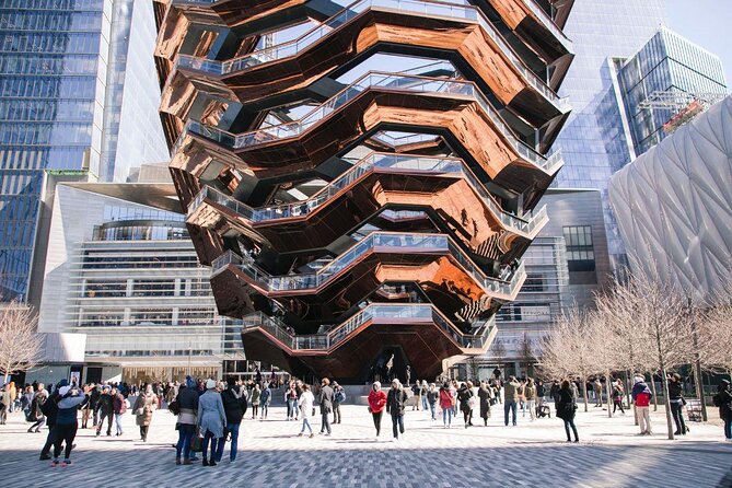 Hudson Yards the High Line and the New Vessel - The High Line route: gardens, water views, and public art
