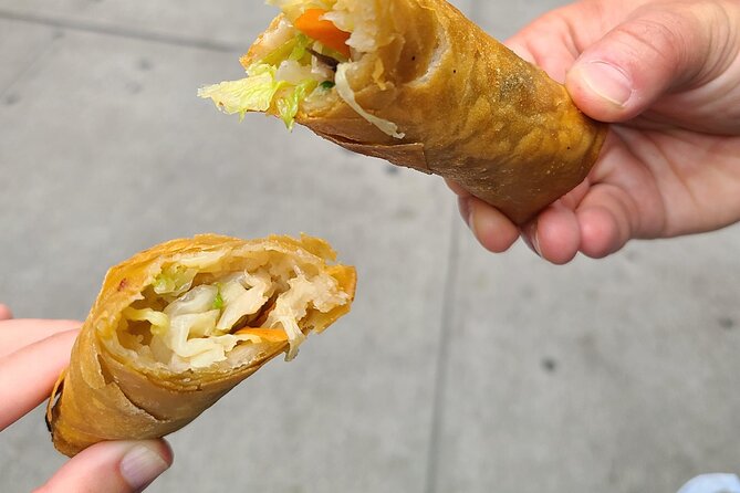 Iconic Foods of the Lower East Side and Little Italy Walking Tour - Walking comfort: the one constraint worth respecting