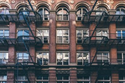 Immersive Murder Mystery in Manhattan - Scavenger Hunt Experience - Meeting at NYU and Running the Game on a Mobile Ticket