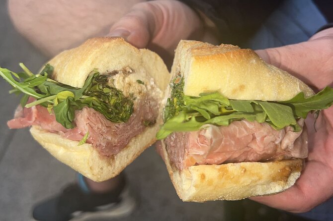 Italian American Food Tour of Williamsburg - A Walk Past an Old Italian Restaurant: Mob Ties and Screen Legacy