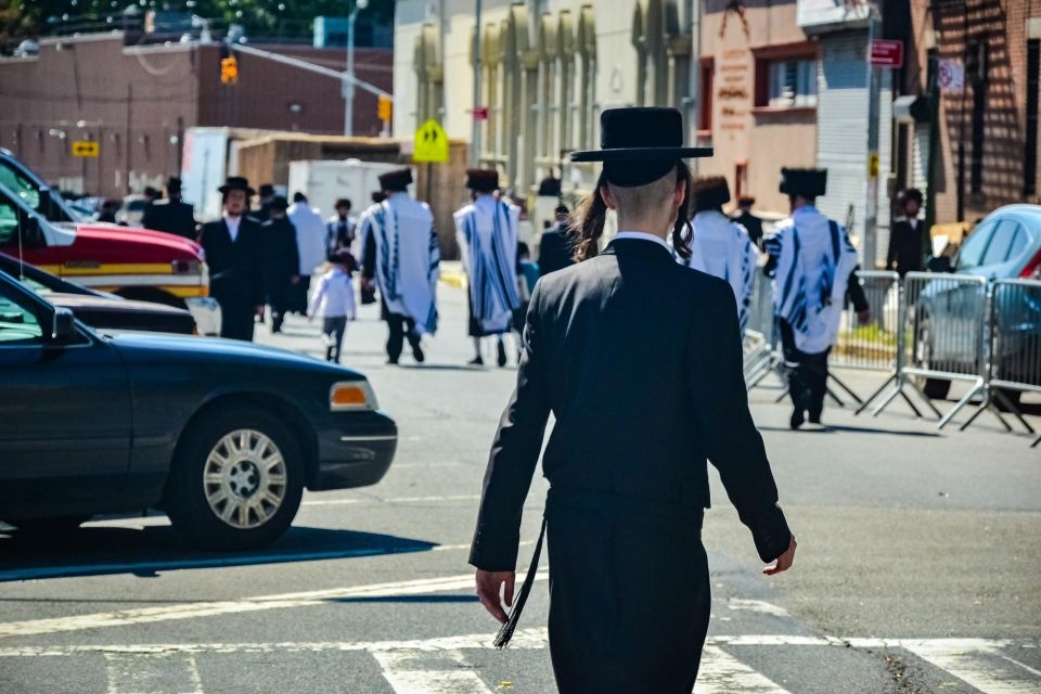 Jewish History of NYC Private Tour with Transfers - Eldridge Street Synagogue-Museum: Moorish Revival and restored memory