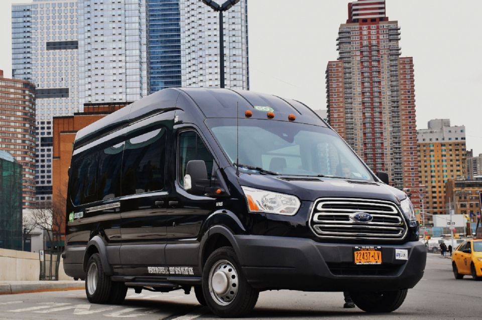LaGuardia Airport Private Transfer to/from Manhattan - Pickup and meet-and-greet: how you avoid the LGA chaos