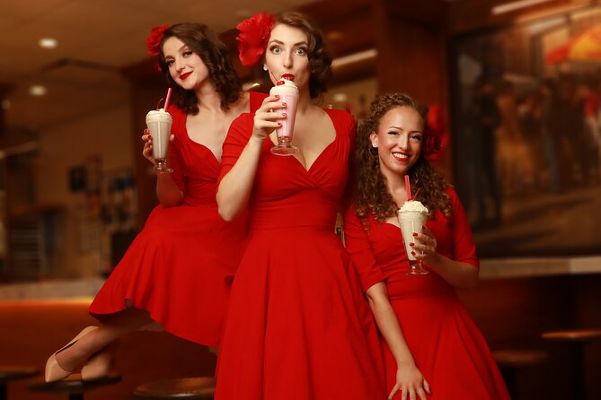 Live Show in the Heart of Times Square — Inside Classic NYC Deli - Inside USA Brooklyn Deli, right where Times Square noise turns into a show