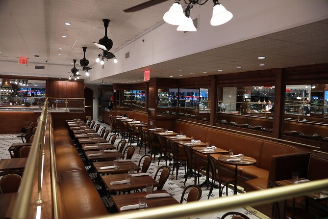 Live Show in the Heart of Times Square — Inside Classic NYC Deli - Meeting at 211 W 43rd St: how to picture your start to finish