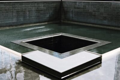 Lower Manhattan & 9/11 Memorial Exclusive Guided Walking Tour - Bowling Green to Trinity Church: History Under Your Feet