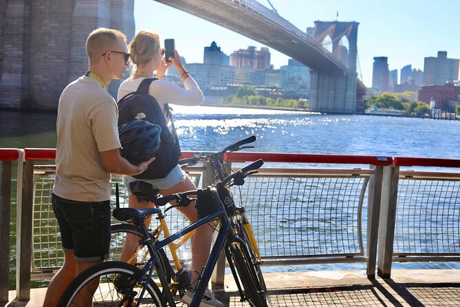 Lower Manhattan and Brooklyn Bridge Guided Fiets Tour (Dutch) - Jane’s Carousel and the Brooklyn Heights Promenade finish