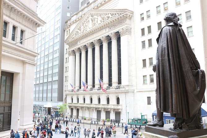 Lower Manhattan Secrets And History Walking Tour - Lower Manhattan, but with a real guide-led storyline